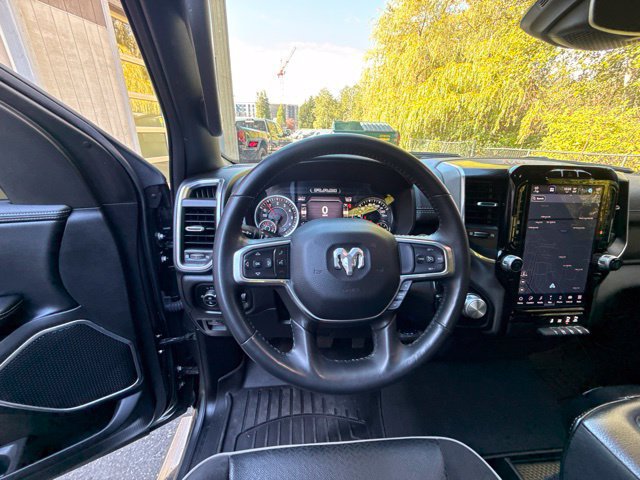 Used 2023 RAM 1500 Laramie AWD/4WD image 10