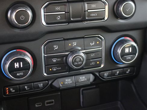 Used 2023 Chevrolet Tahoe Premier image 26