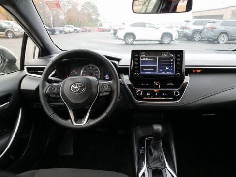 Used 2021 Toyota Corolla SE image 19