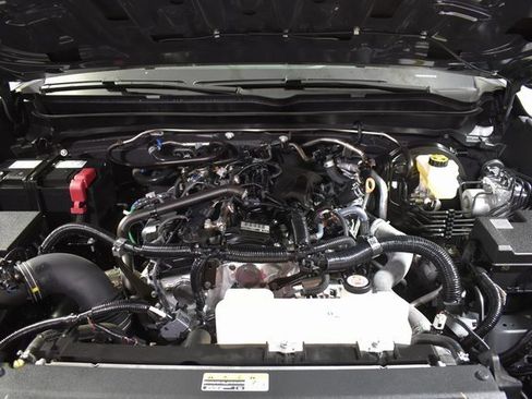 Used 2024 Toyota Tacoma TRD Off-Road image 38