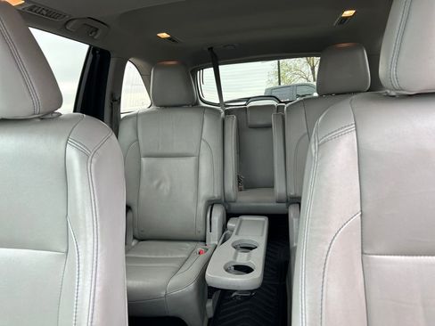 Used 2016 Toyota Highlander XLE AWD/4WD image 6