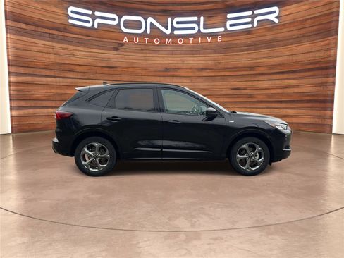 Used 2024 Ford Escape ST-Line w/ Tech Pack #1 image 7