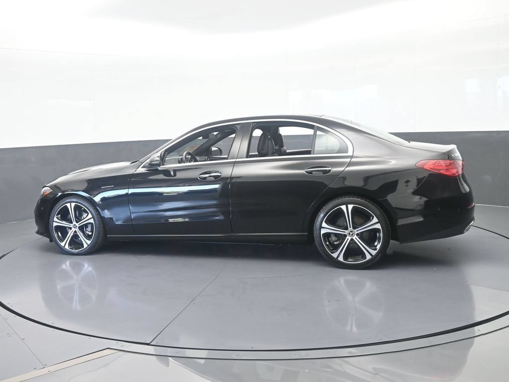 Used 2025 Mercedes-Benz C 300 Sedan image 3