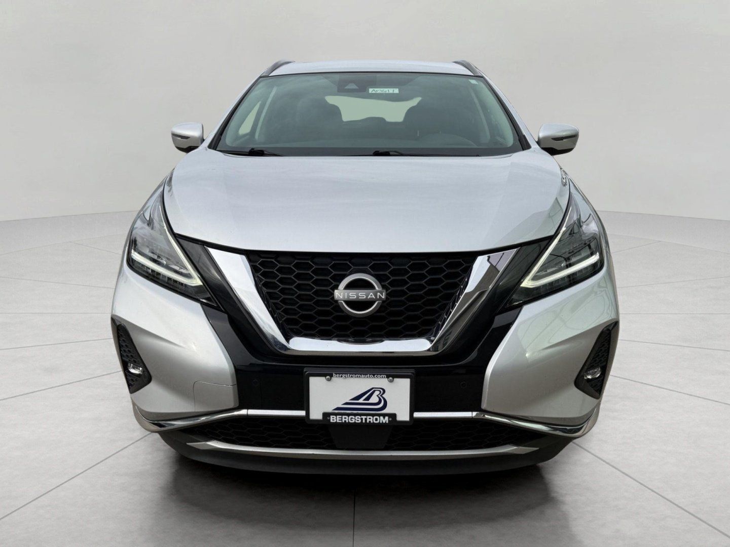 Used 2023 Nissan Murano SV AWD/4WD image 4