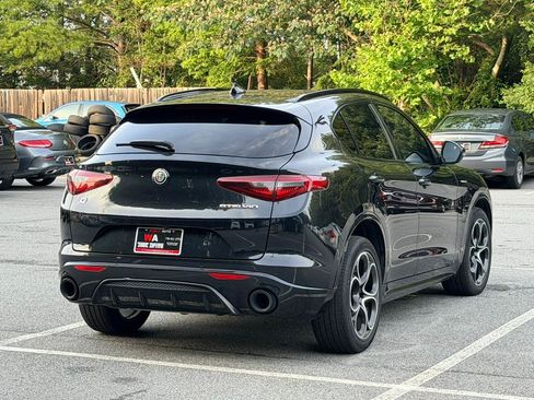 Used 2022 Alfa Romeo Stelvio Veloce AWD/4WD image 5
