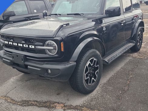 Used 2025 Ford Bronco Outer Banks image 1