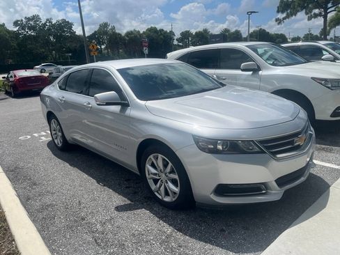 Used 2019 Chevrolet Impala LT FWD image 3