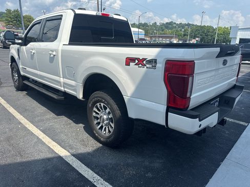 Used 2022 Ford F250 Lariat w/ Lariat Ultimate Package AWD/4WD image 6