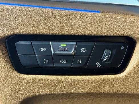 Used 2024 BMW i4 eDrive35 w/ Convenience Package image 26