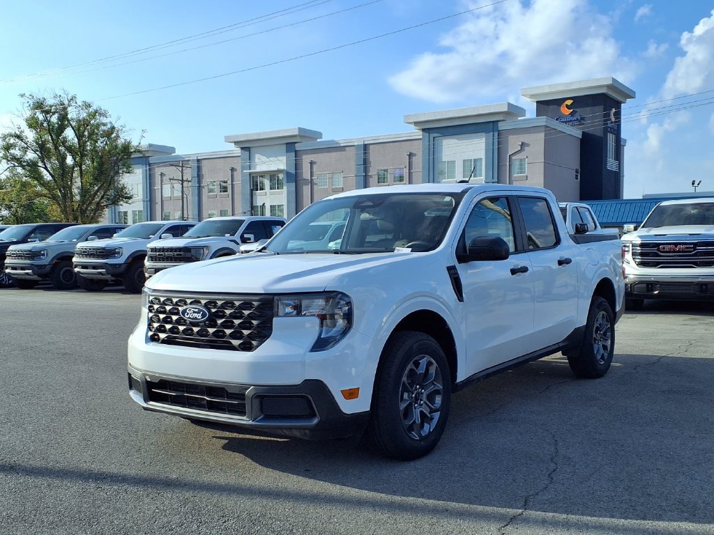 Used 2025 Ford Maverick XLT w/ Equipment Group 302A AWD/4WD image 19