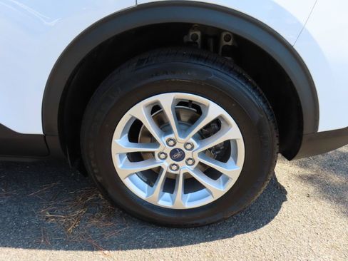 Used 2020 Ford Escape SE FWD image 13