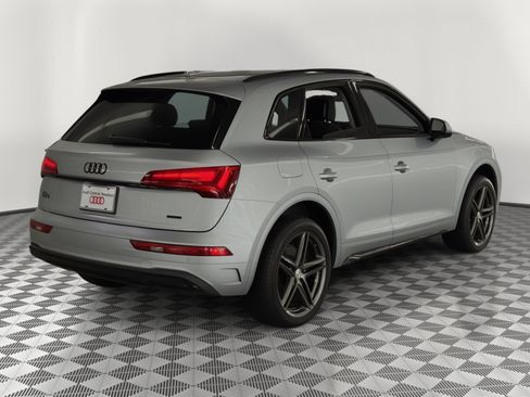 Used 2021 Audi Q5 2.0T Premium w/ Convenience Package AWD/4WD image 9
