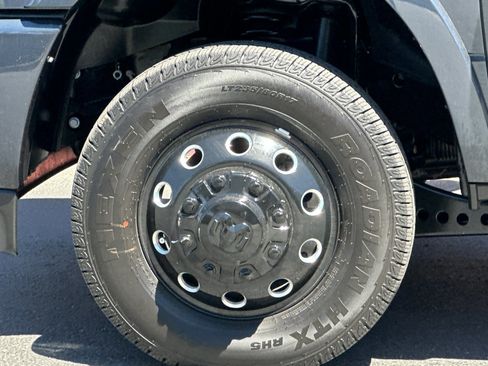 New 2025 RAM 3500 Limited image 25