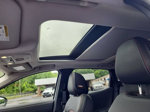 Used 2026 Nissan Kicks SR w/ SR Premium Package FWD image 19