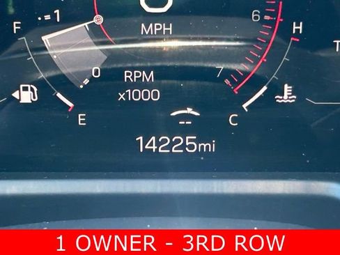 Used 2025 GMC Acadia Elevation image 20