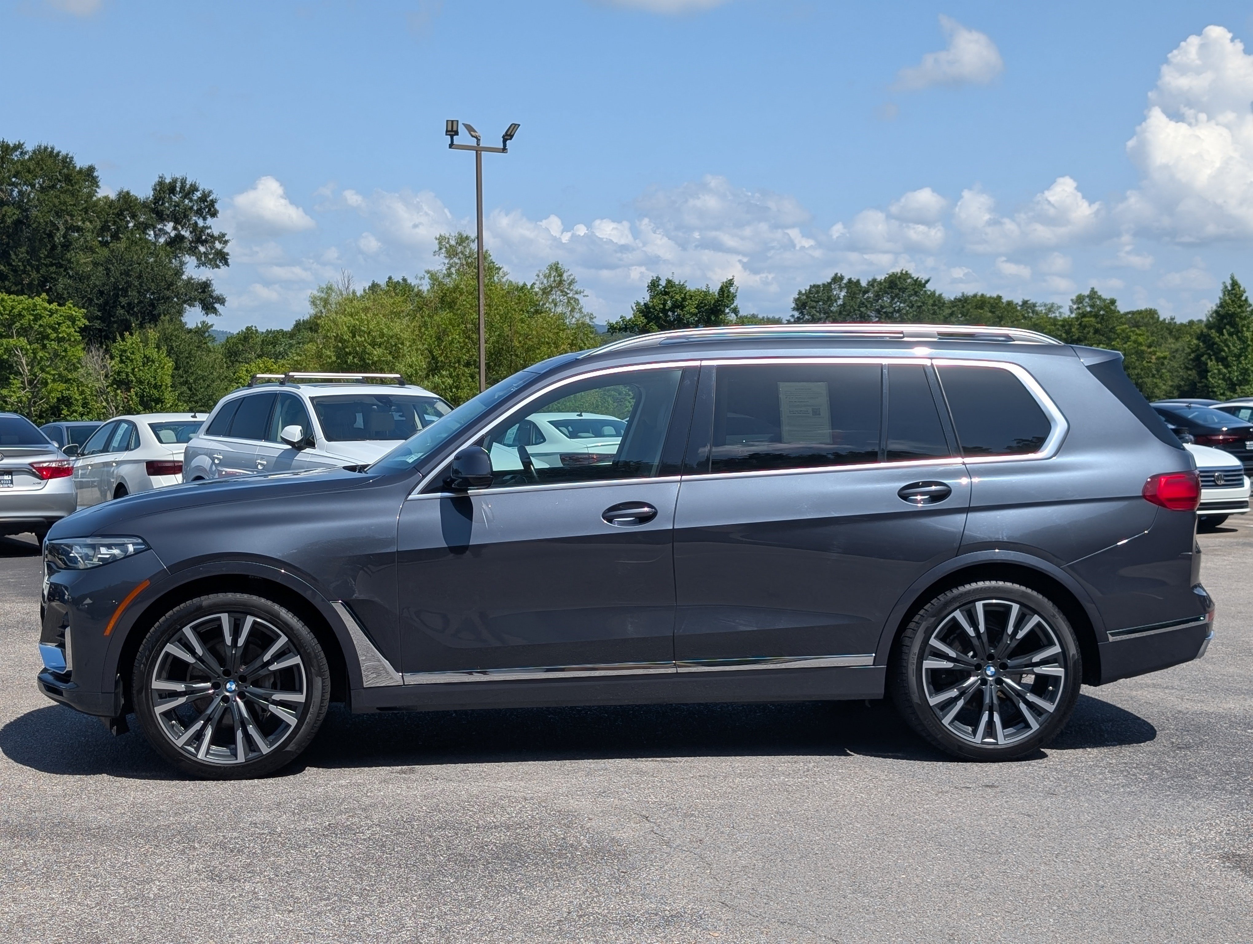 Used 2019 BMW X7 xDrive40i w/ Premium Package AWD/4WD image 6