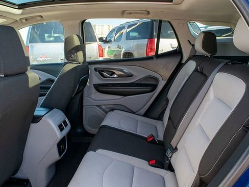 Used 2022 GMC Terrain SLE w/ Driver Convenience Package image 20