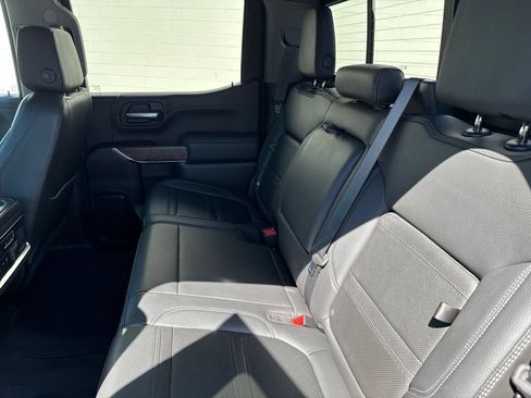 Used 2020 GMC Sierra 1500 Denali w/ Denali Ultimate Package AWD/4WD image 18