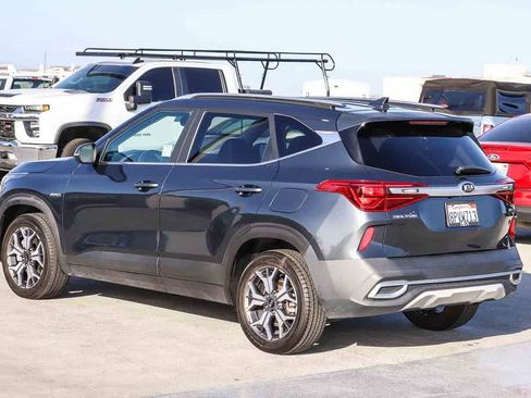 Used 2021 Kia Seltos EX AWD/4WD image 6