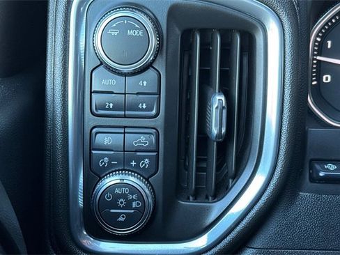 Used 2023 GMC Sierra 3500 Denali w/ Denali Black Diamond Edition image 43