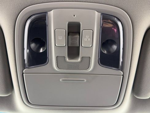 Used 2020 Kia Optima Premium image 34