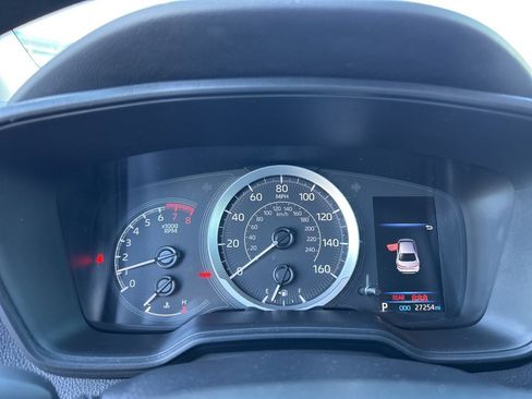 Used 2022 Toyota Corolla LE image 17