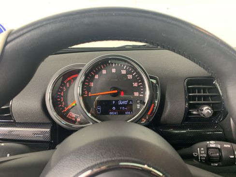 Used 2019 MINI Cooper Clubman FWD image 23