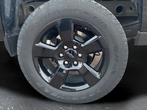 Used 2015 Chevrolet Silverado 1500 W/T w/ Black Out Edition AWD/4WD image 26