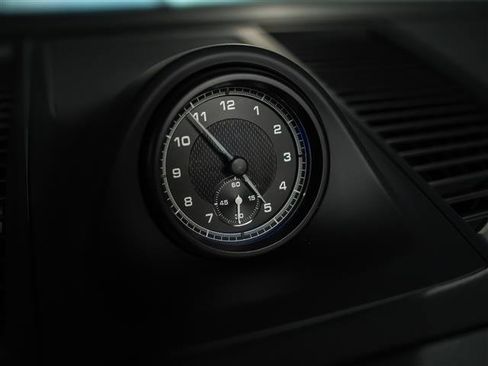 Used 2025 Porsche Macan image 25