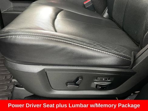 Used 2018 RAM 1500 Laramie AWD/4WD image 8