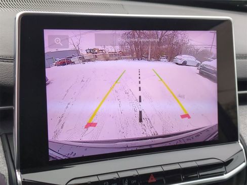 Certified 2022 Jeep Compass Latitude image 29