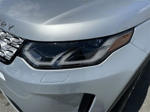 Used 2023 Land Rover Discovery Sport SE image 9