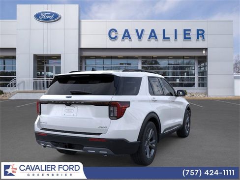 Used 2025 Ford Explorer Active w/ Active Comfort Package image 8