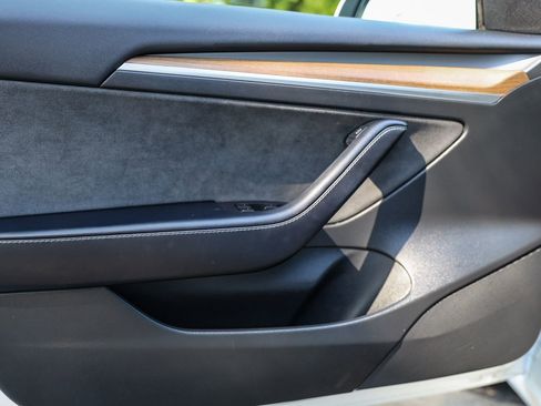 Used 2023 Tesla Model 3 Performance image 20