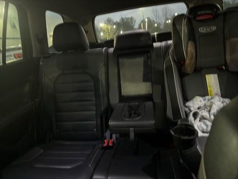 Used 2021 Volkswagen Atlas SEL Premium image 31