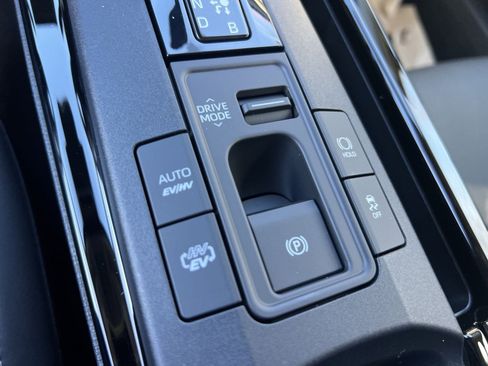 New 2026 Toyota Prius Plug-In Hybrid image 24