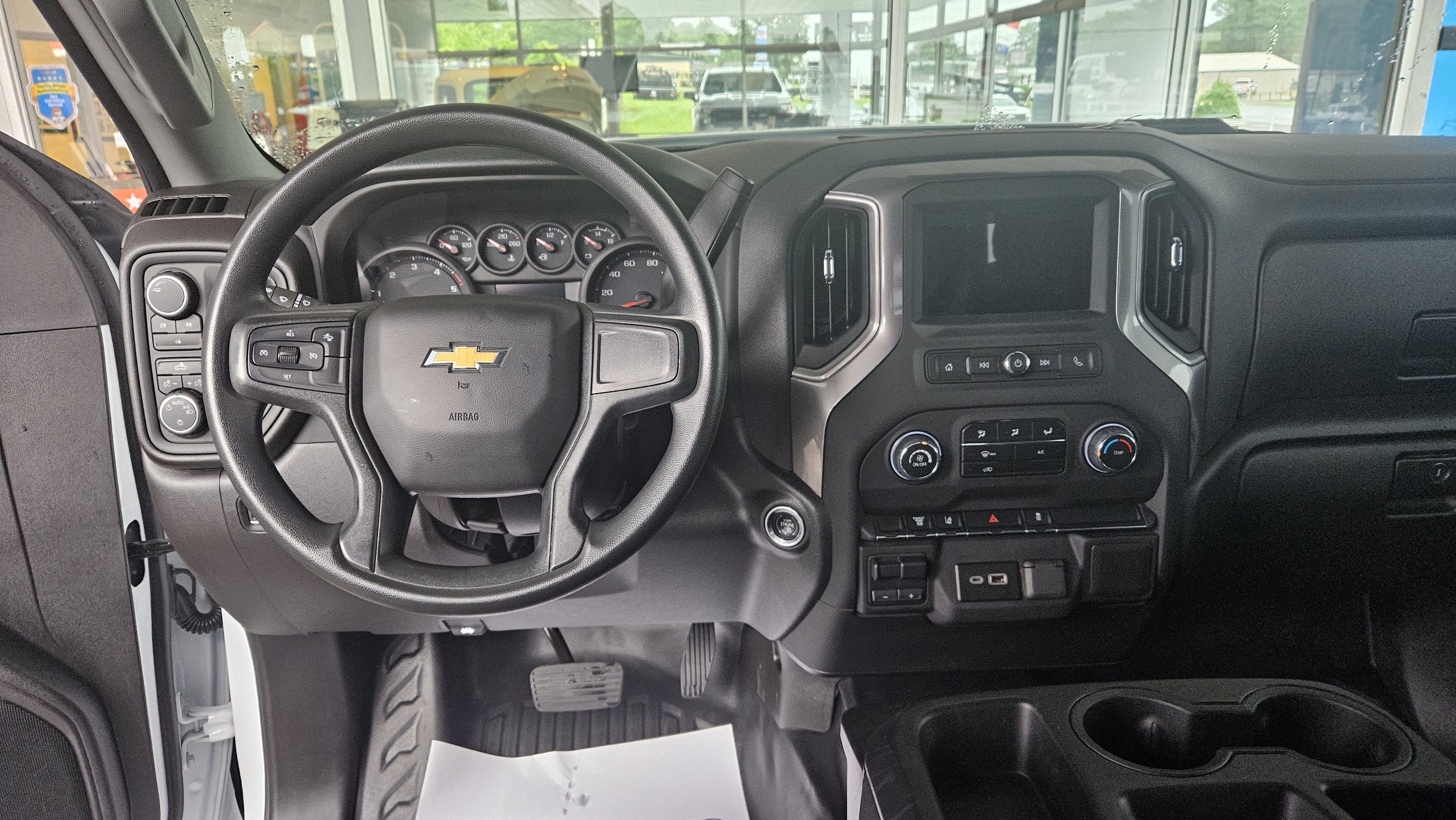 Used 2025 Chevrolet Silverado 3500 W/T AWD/4WD image 8