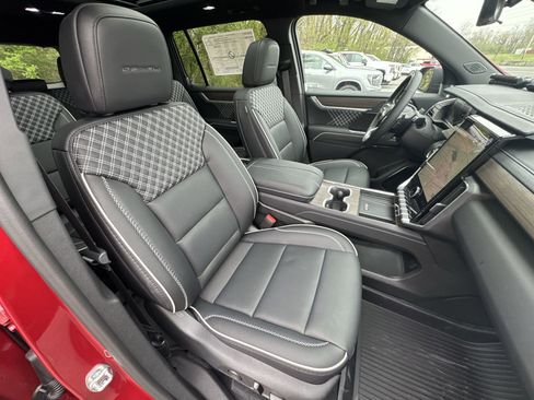 New 2026 GMC Acadia Denali w/ Super Cruise Package image 27