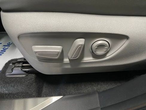 New 2026 Toyota Highlander Platinum image 25