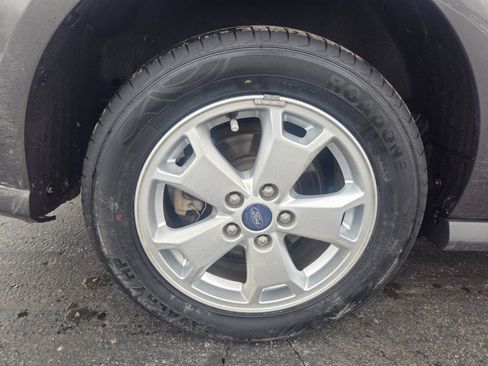 Used 2016 Ford Transit Connect XLT image 21