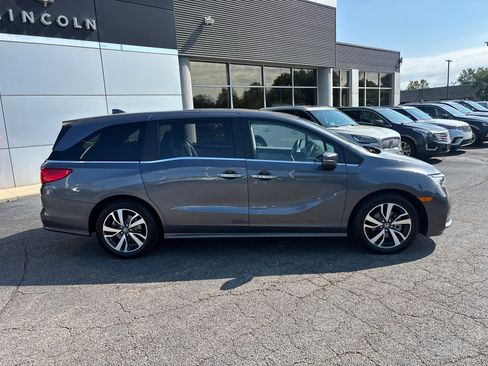 Used 2024 Honda Odyssey Touring image 8