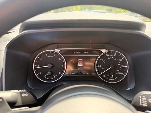 Used 2024 Nissan Rogue S AWD/4WD image 3