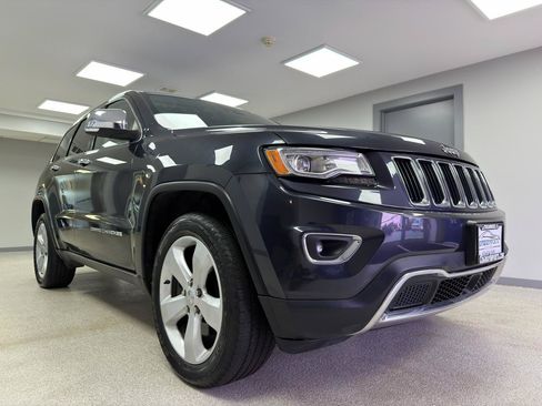 Used 2014 Jeep Grand Cherokee Limited w/ Luxury Group II AWD/4WD image 4