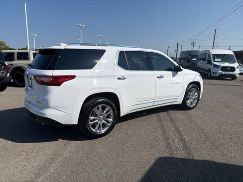 Used 2020 Chevrolet Traverse High Country w/ LPO, Floor Liner Package FWD image 2