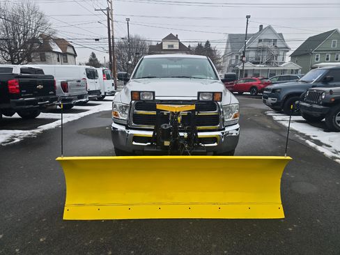 Used 2011 RAM 2500 SLT image 18