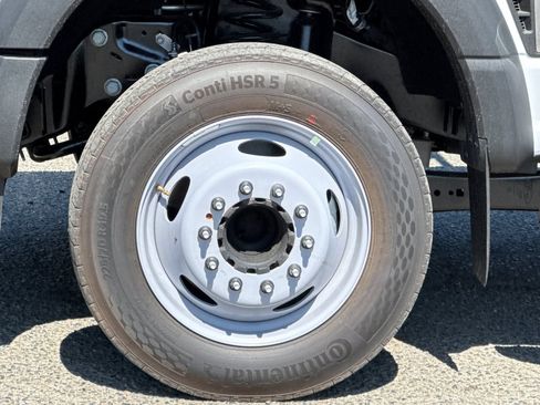 New 2024 Ford F550 2WD Regular Cab Super Duty image 27