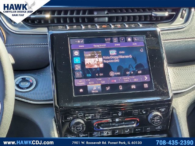 Certified 2025 Jeep Grand Cherokee Laredo X w/ Luxury Tech Group I AWD/4WD image 17
