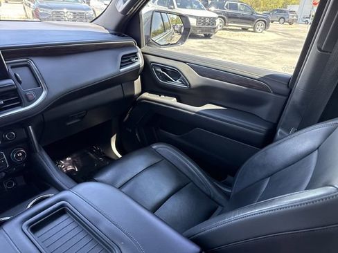 Used 2021 Chevrolet Tahoe LT w/ LT Signature Package image 23