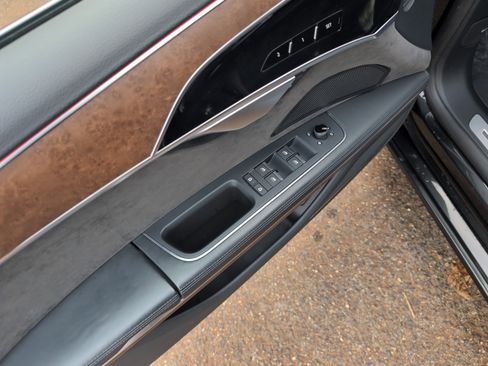 Used 2021 Audi A8 L 3.0T image 14