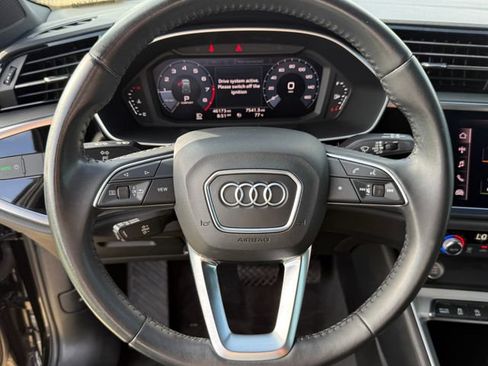 Used 2020 Audi Q3 2.0T Premium AWD/4WD image 15